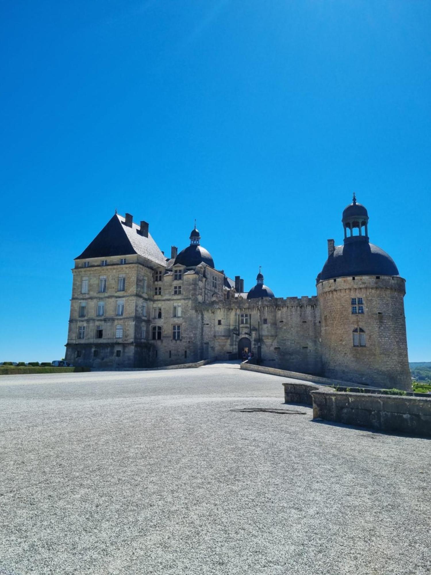 Au Perigord Noir Hotel Hautefort ภายนอก รูปภาพ