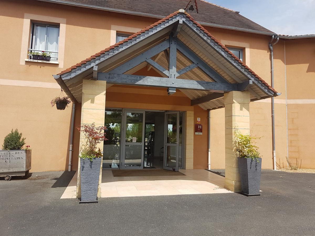 Au Perigord Noir Hotel Hautefort ภายนอก รูปภาพ