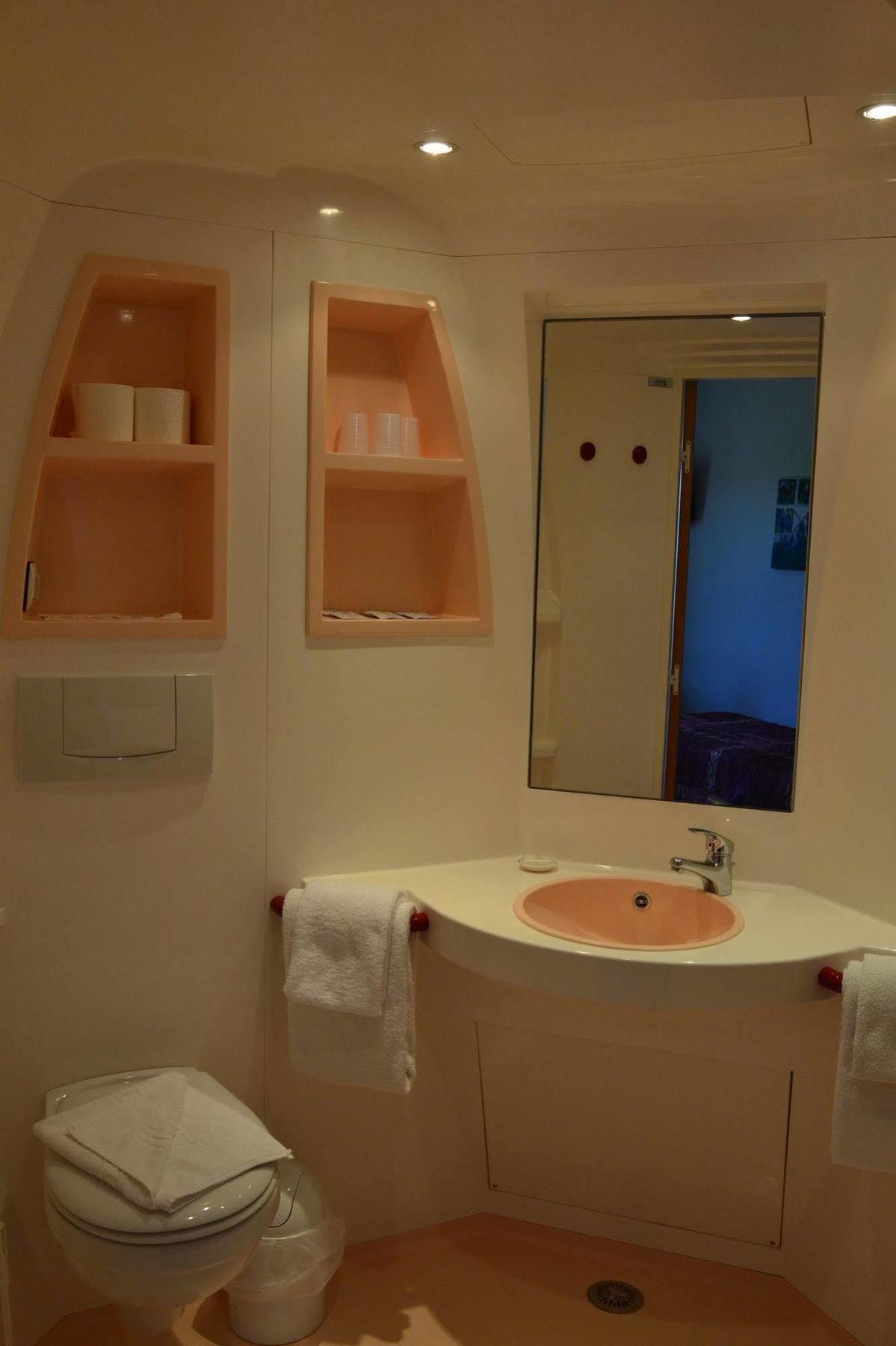 Au Perigord Noir Hotel Hautefort ภายนอก รูปภาพ