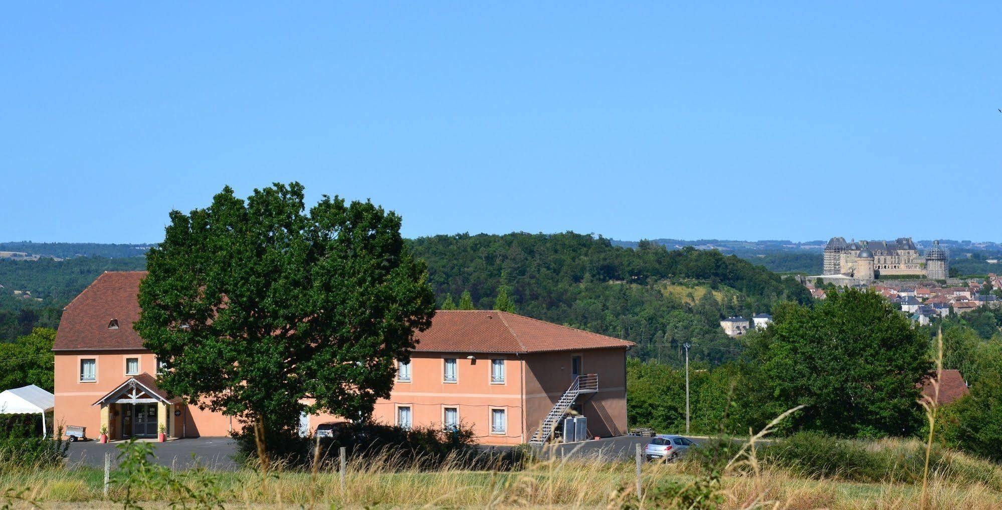 Au Perigord Noir Hotel Hautefort ภายนอก รูปภาพ